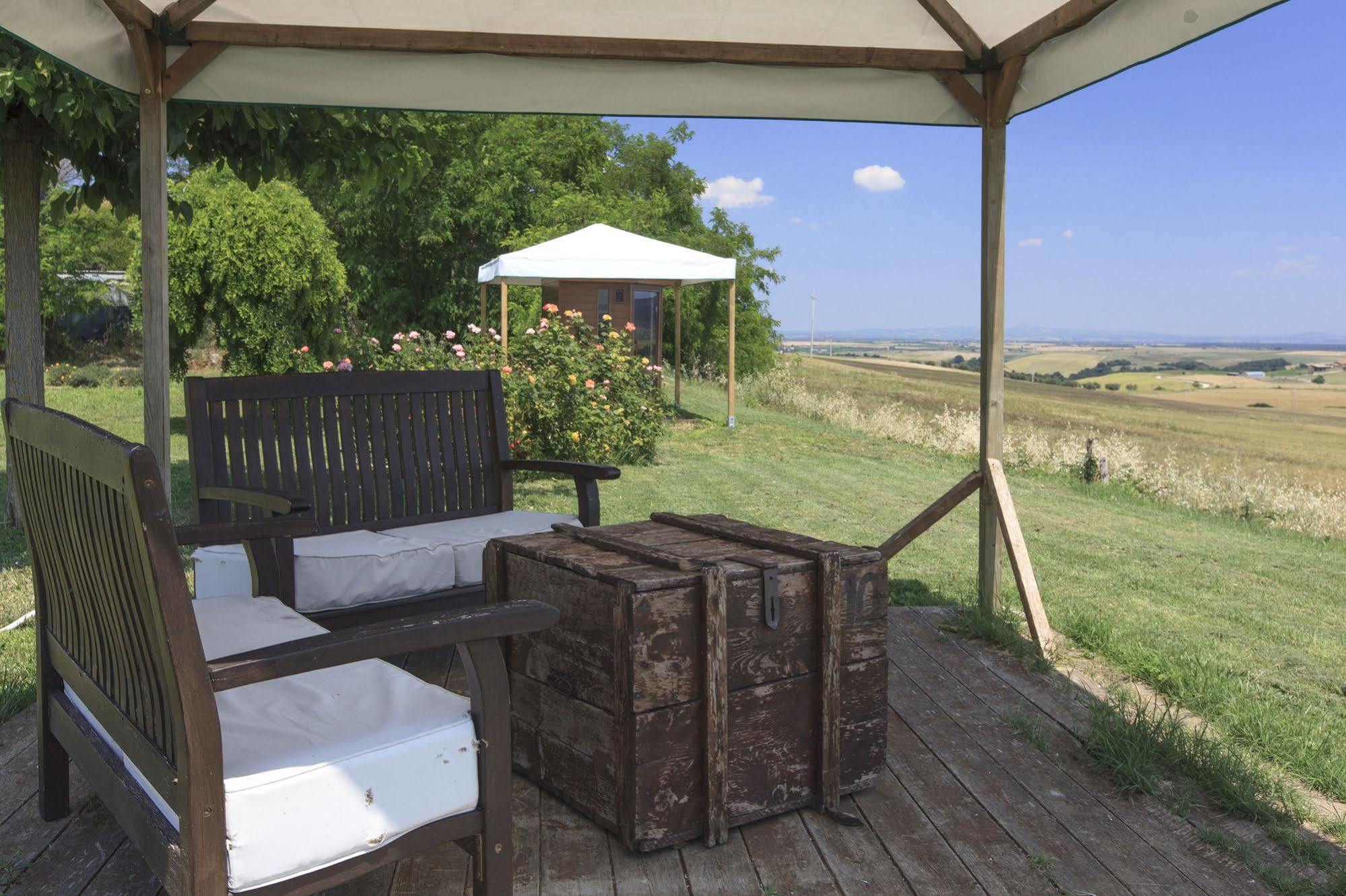 Locanda Rossovino Montebello Екстериор снимка